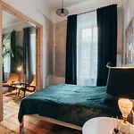 Miller's Place * Riga